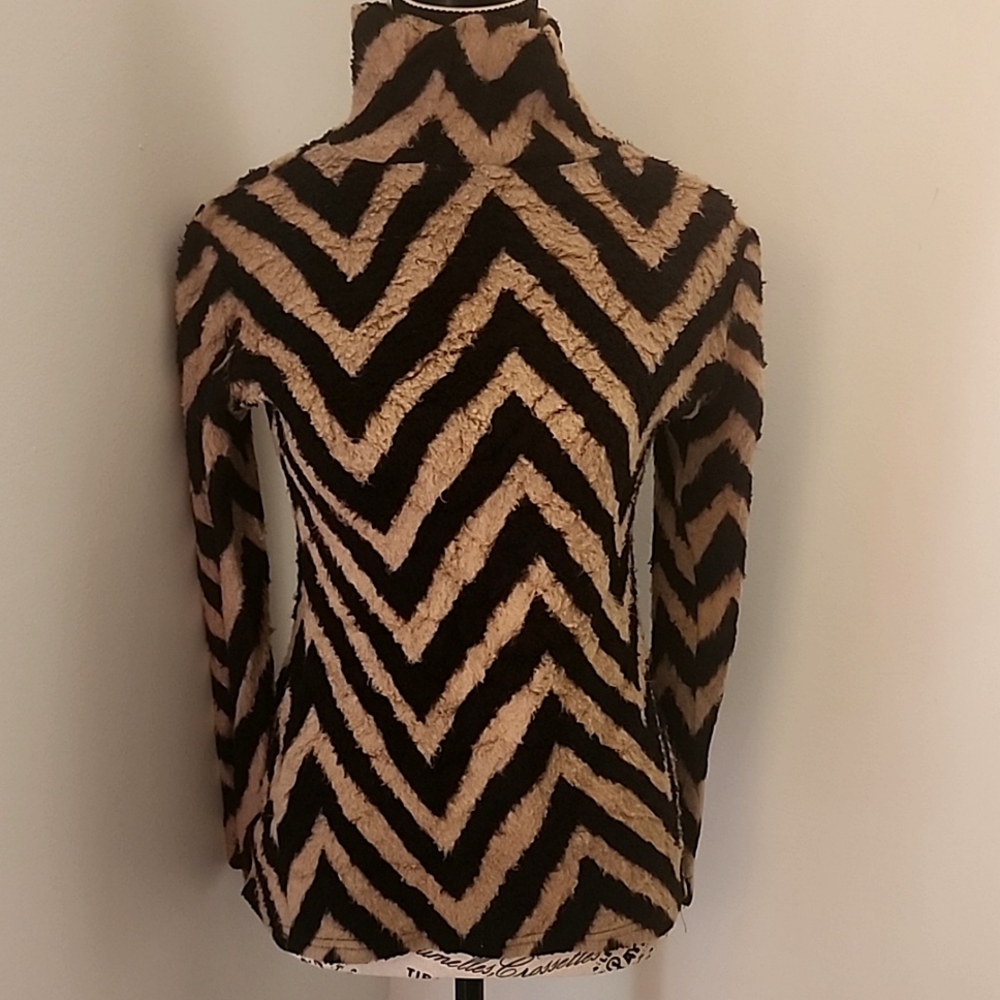 Long sleeved top